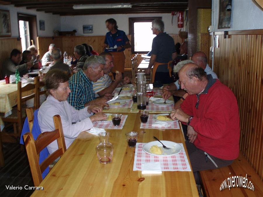 26°  Lauto pranzo.jpg